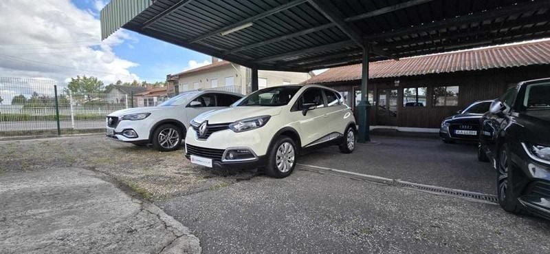 Branco Usado 2017 Renault Captur SUV | € 9.990 (Super Preço) - Imagem 1/4