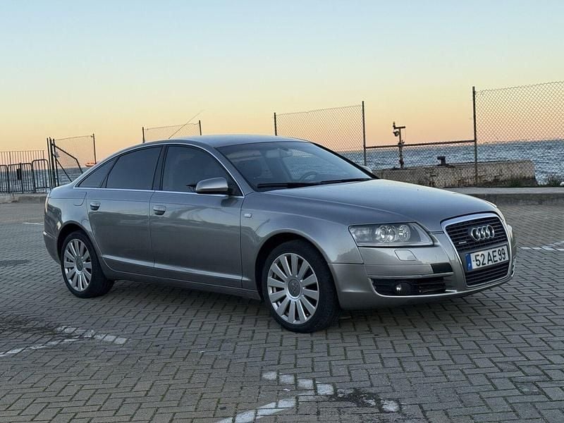 Cinza Usado 2005 Audi A6 Premium Sedan | € 6.900 (Preço justo) - Imagem 1/4