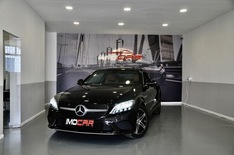 Preto Usado 2020 Mercedes C220 Coupé | € 35.900 (Bom preço) - Imagem 1/4