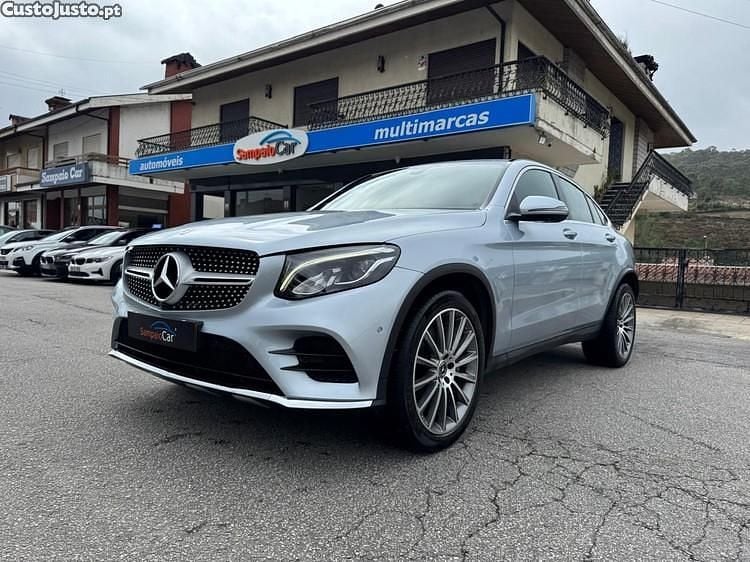 Cinza Usado 2017 Mercedes GLC250 AMG line Coupé | € 39.990 (Preço justo) - Imagem 1/1