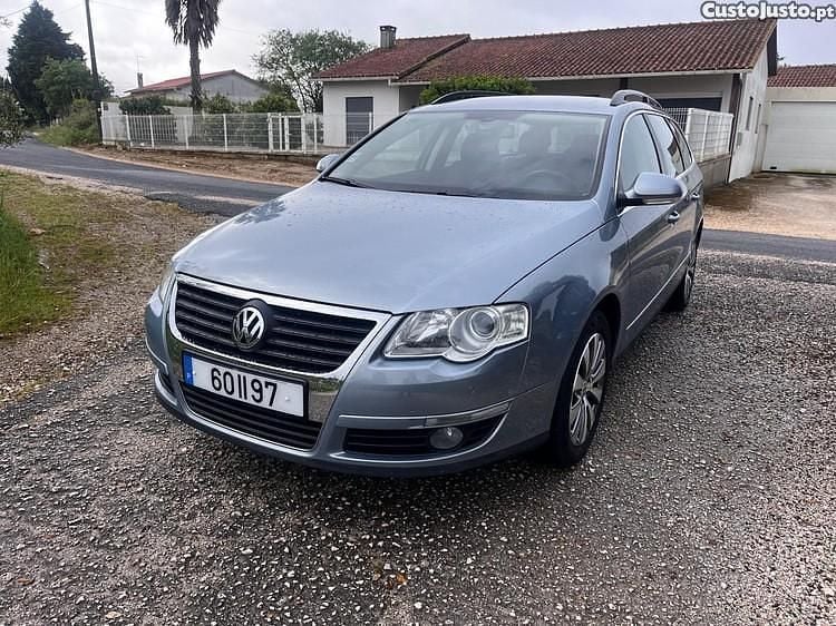 Cinza Usado 2009 VW Passat Carrinha | € 6.490 (Bom preço) - Imagem 1/1