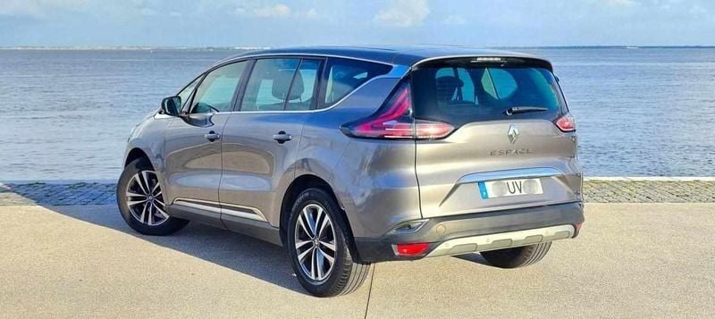 Usado Renault Espace 131 HP (96 kW) 2018 Cinzento Monovolume
