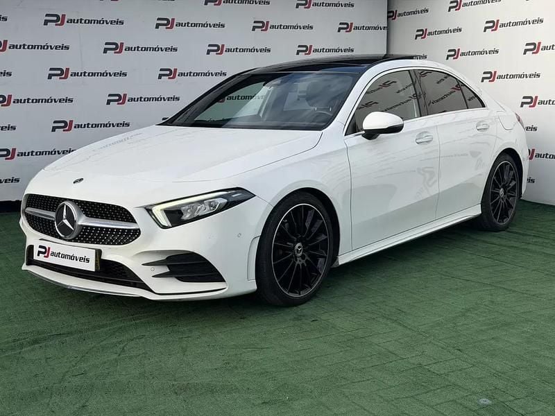 Usado Mercedes A180 AMG line 116 HP (85 kW) 2019 Branco Sedan