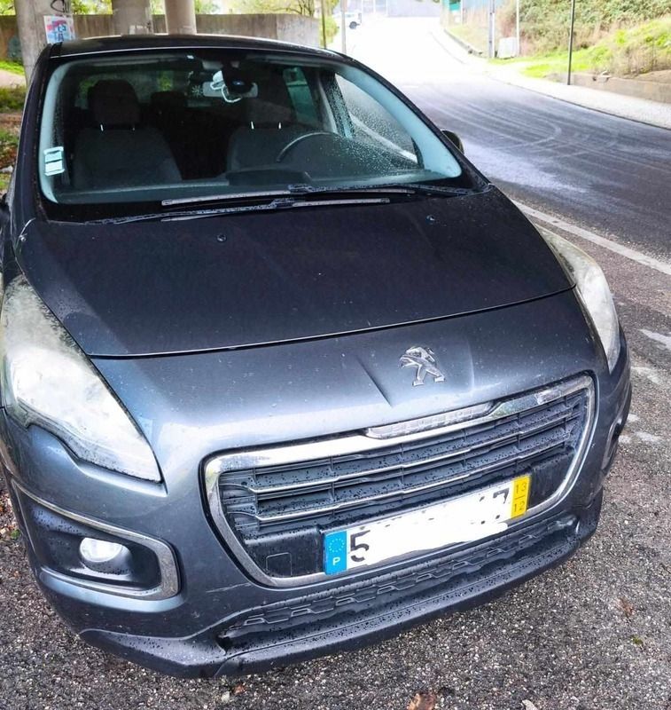 Cinzento Usado 2013 Peugeot 3008 Citadino | € 9.000 (Preço justo) - Imagem 1/4