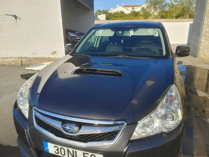 Preto Usado 2013 Subaru Legacy | € 12.800 - Imagem 1/4