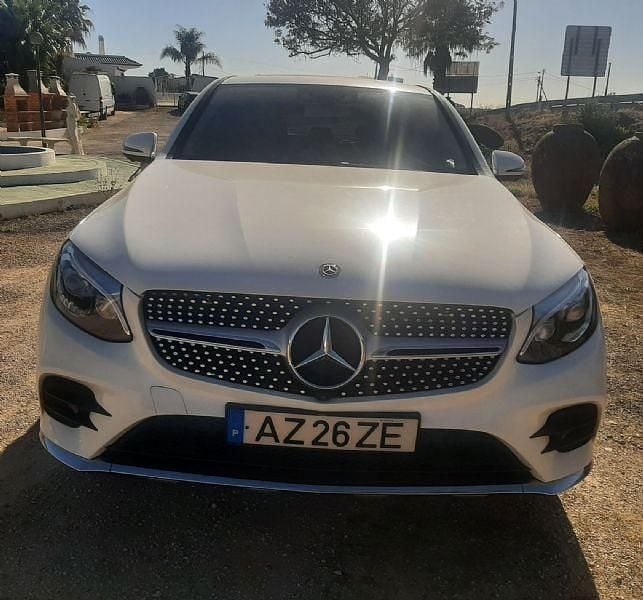 Usado Mercedes GLC250 AMG line 204 HP (150 kW) 2018 Branco Coupé