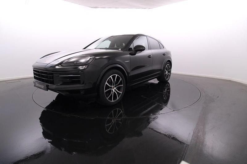 Preto Usado 2024 Porsche Cayenne SUV | € 133.500 (Preço justo) - Imagem 1/1