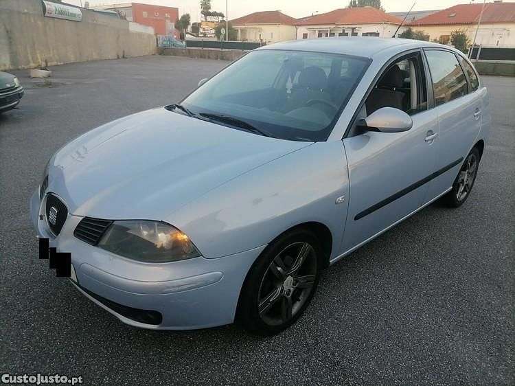 Cinza Usado 2003 Seat Ibiza | € 2.950 (Super Preço) - Imagem 1/1