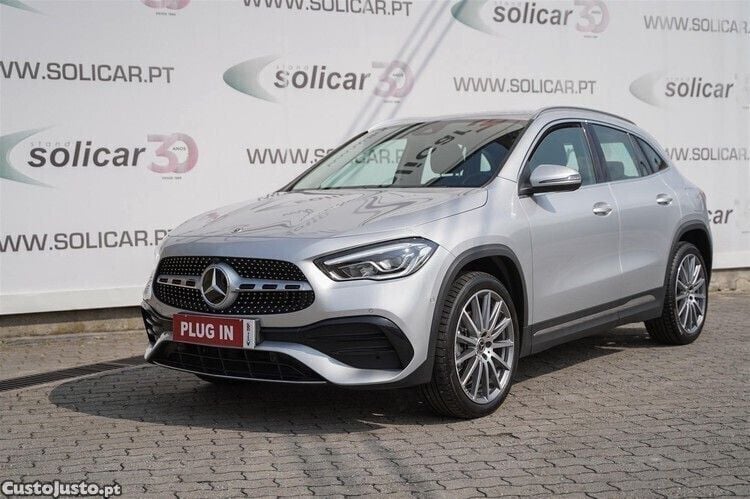 Branco Usado 2022 Mercedes GLA250 AMG line SUV | € 42.500 (Preço justo) - Imagem 1/1