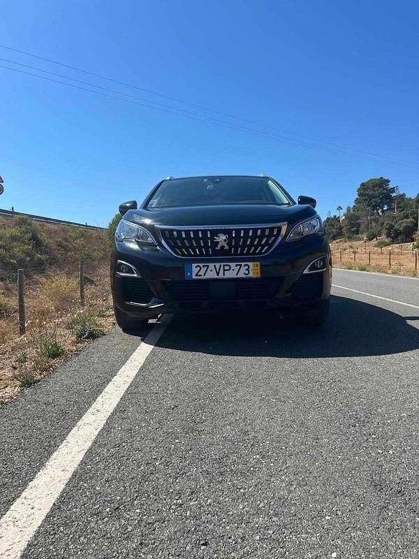 Preto Usado 2018 Peugeot 3008 Citadino | € 13.750 (Bom preço) - Imagem 1/4