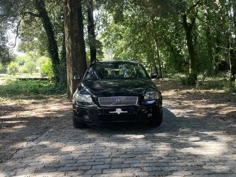 Usado Volvo V50 136 HP (100 kW) 2005 Preto Carrinha