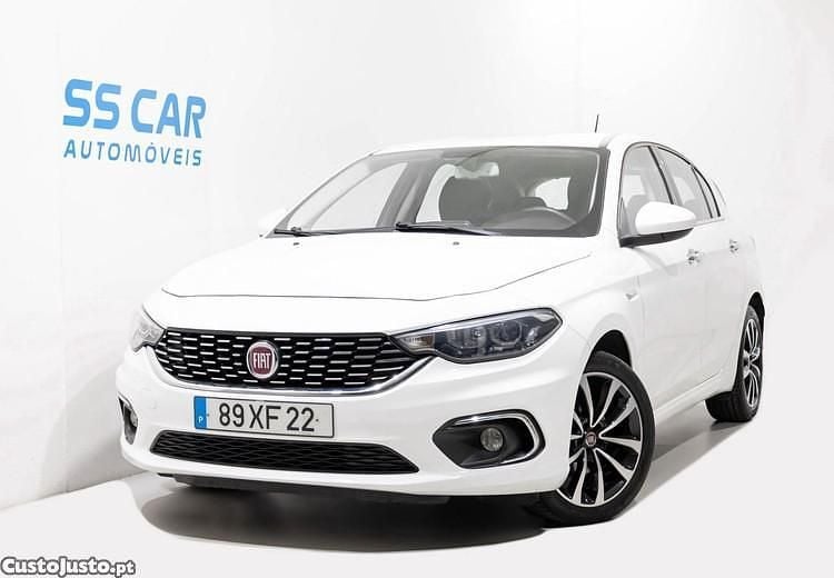 Branco Usado 2019 Fiat Tipo Lounge Citadino | € 10.490 (Preço justo) - Imagem 1/1