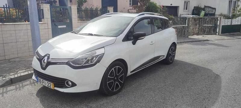 Branco Usado 2014 Renault Clio GrandTour Carrinha | € 6.500 (Super Preço) - Imagem 1/4