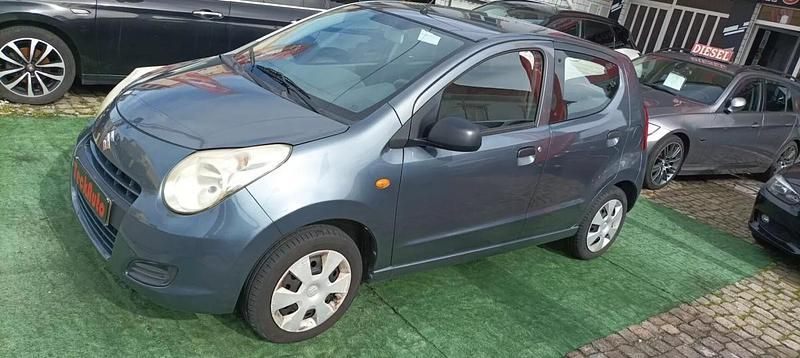 Usado Suzuki Alto GL 68 HP (50 kW) 2013 Cinza Citadino