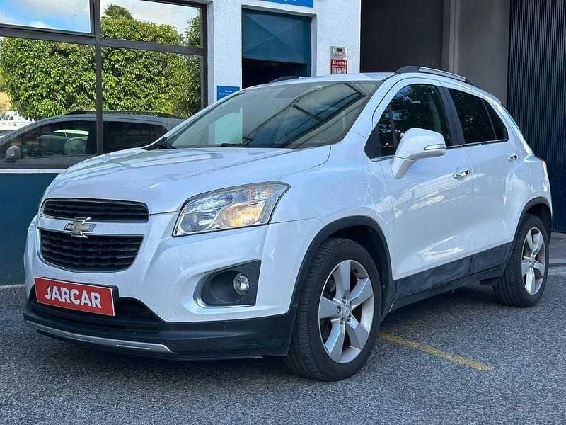 Branco Usado 2013 Chevrolet Trax SUV | € 11.900 - Imagem 1/4