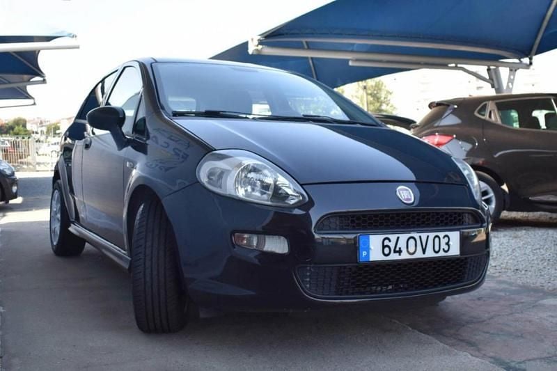 Preto Usado 2014 Fiat Punto Citadino | € 6.350 (Preço justo) - Imagem 1/4