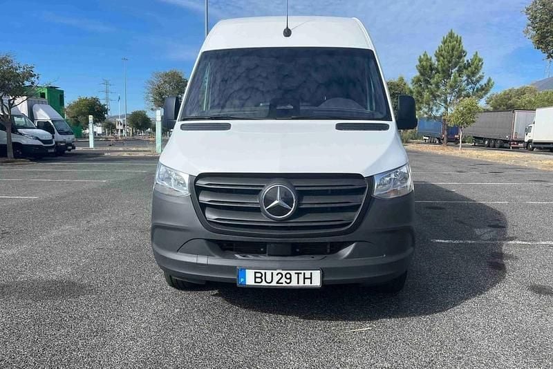 Usado Mercedes E-Sprinter 150 kW (204 HP) 2025 Branco Van