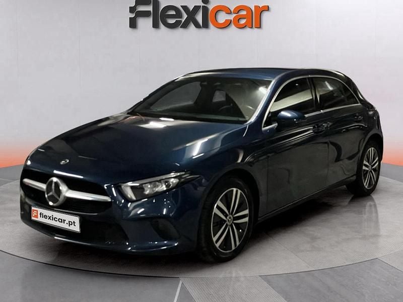 Azul Usado 2021 Mercedes A250 Style | € 23.490 (Preço justo) - Imagem 1/4
