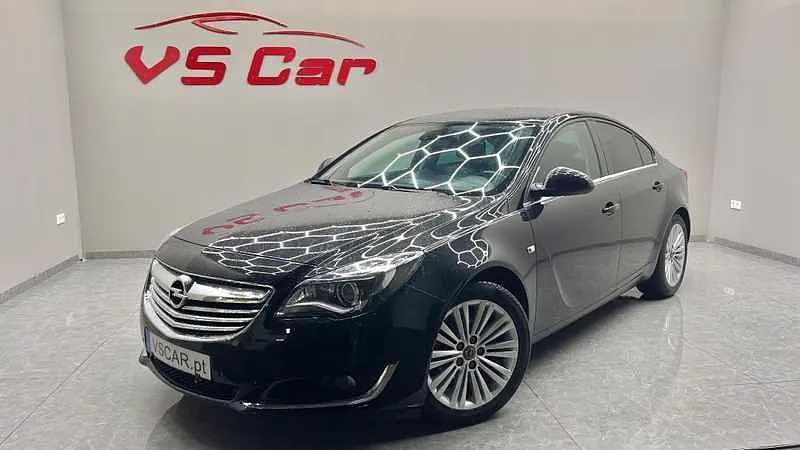 Usado Opel Insignia 120 HP (88 kW) 2014 Preto