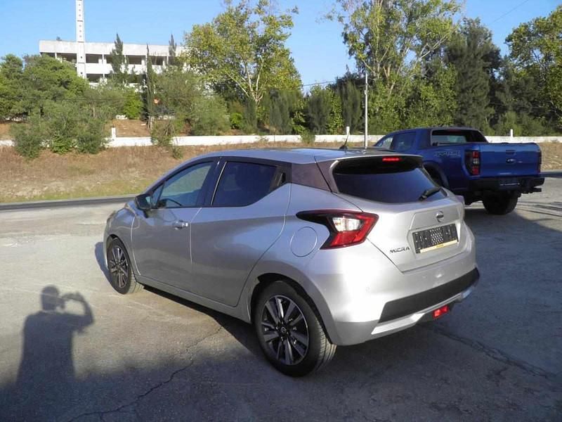 Usado Nissan Micra 90 HP (66 kW) 2018 Cinzento Citadino