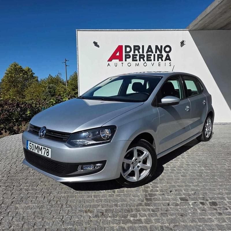 Cinza Usado 2011 VW Polo | € 10.750 (Preço justo) - Imagem 1/4