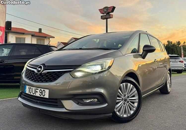 Cinza Usado 2018 Opel Zafira Dynamic Monovolume | € 13.850 (Preço justo) - Imagem 1/1
