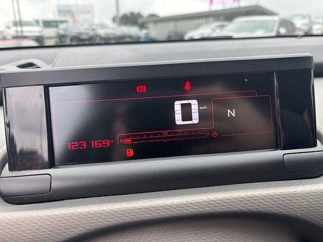 Usado Citroën C4 Feel 100 HP (73 kW) 2017 Cinza SUV