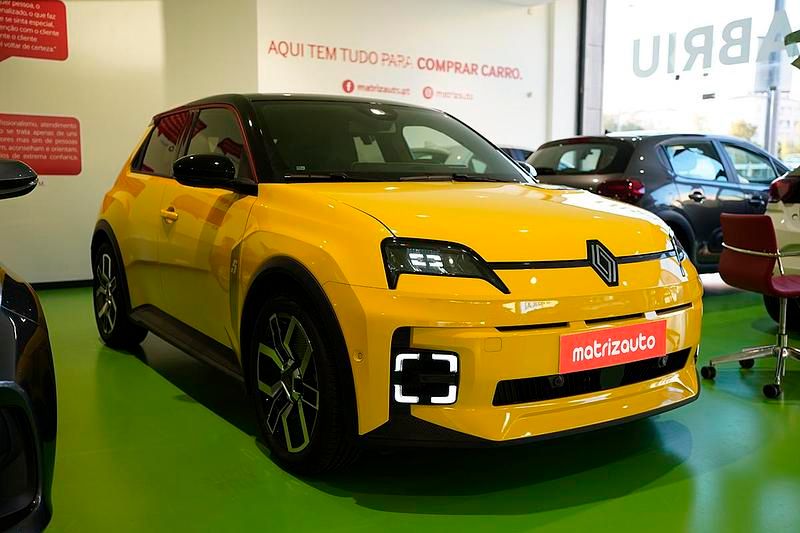 Novo 2025 Renault R5 Techno Citadino | € 33.999 - Imagem 1/4