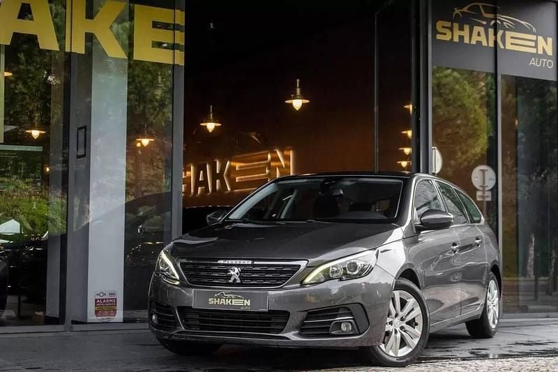 Usado Peugeot 308 SW Active 130 HP (95 kW) 2019 Cinza antracite Carrinha