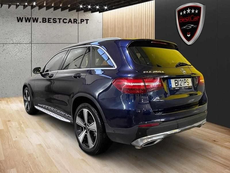 Usado Mercedes GLC250 204 HP (150 kW) 2018 Azul Citadino