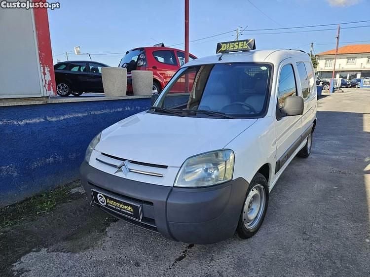 Branco Usado 2003 Citroën Berlingo | € 2.990 - Imagem 1/1