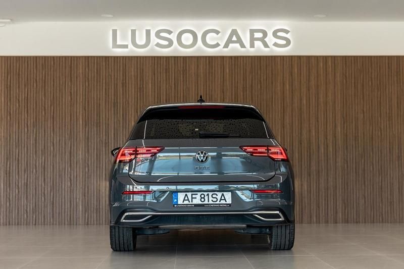 Usado VW Golf VIII 245 HP (180 kW) 2021 Cinzento