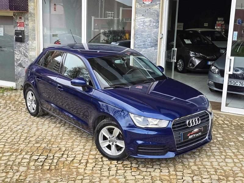 Usado Audi A1 Sportback 90 HP (66 kW) 2016 Azul Citadino