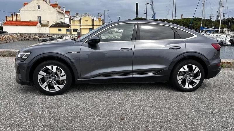 Usado Audi e-tron Sportback S-Line 230 kW (313 HP) 2020 Cinzento SUV