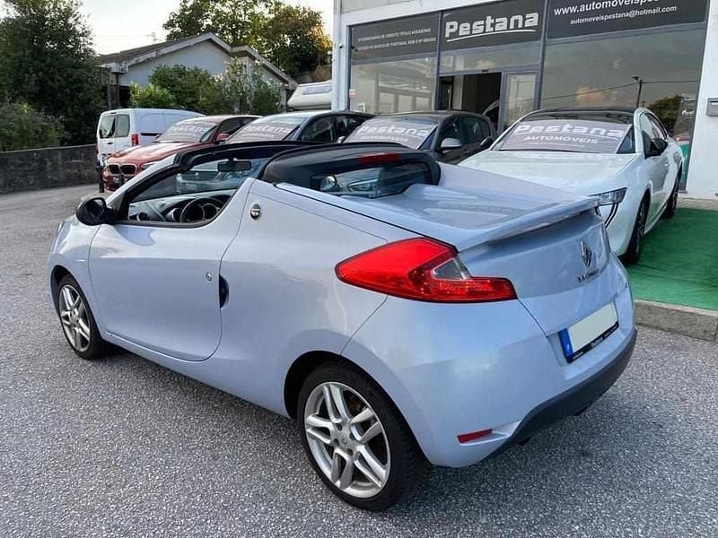 Usado Renault Wind 100 HP (73 kW) 2011 Prateado Cabrios