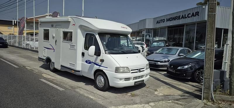 Branco Usado 2004 Citroën Jumper Monovolume | € 28.900 - Imagem 1/4