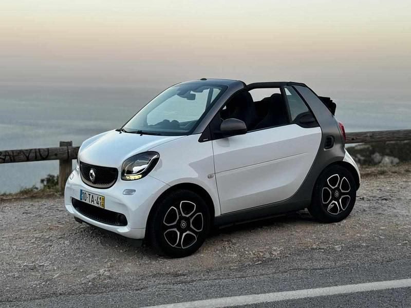 Branco Usado 2017 Smart ForTwo Cabrio Cabrios | € 12.000 - Imagem 1/4