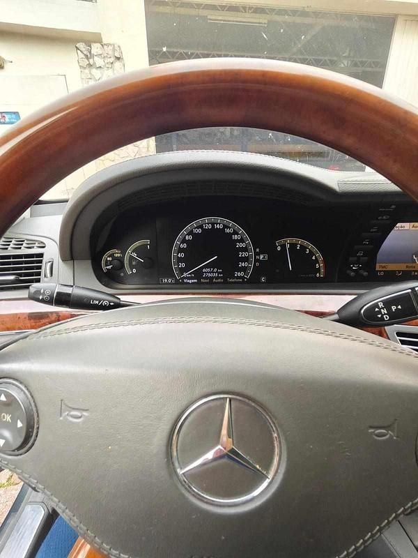 Usado Mercedes S320 235 HP (172 kW) 2008 Cinzento Sedan