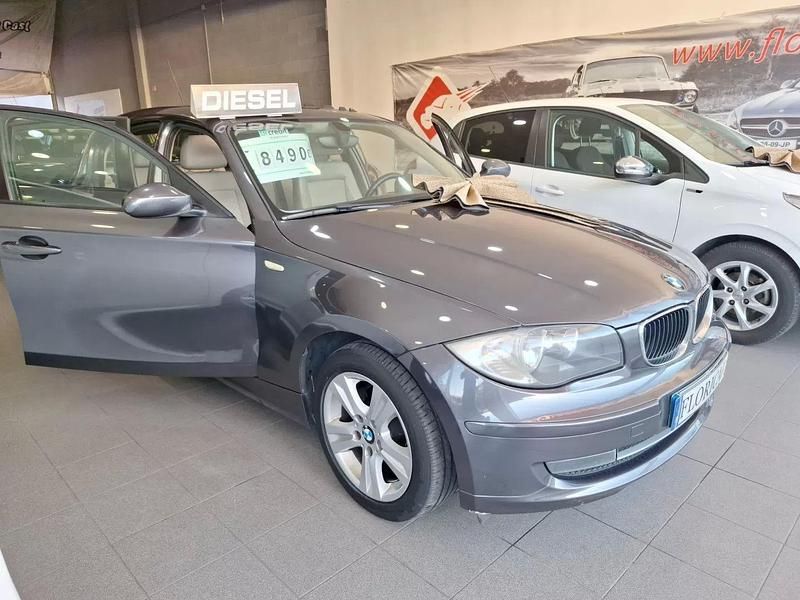 Castanho Usado 2008 BMW 118 Citadino | € 8.490 (Preço justo) - Imagem 1/4