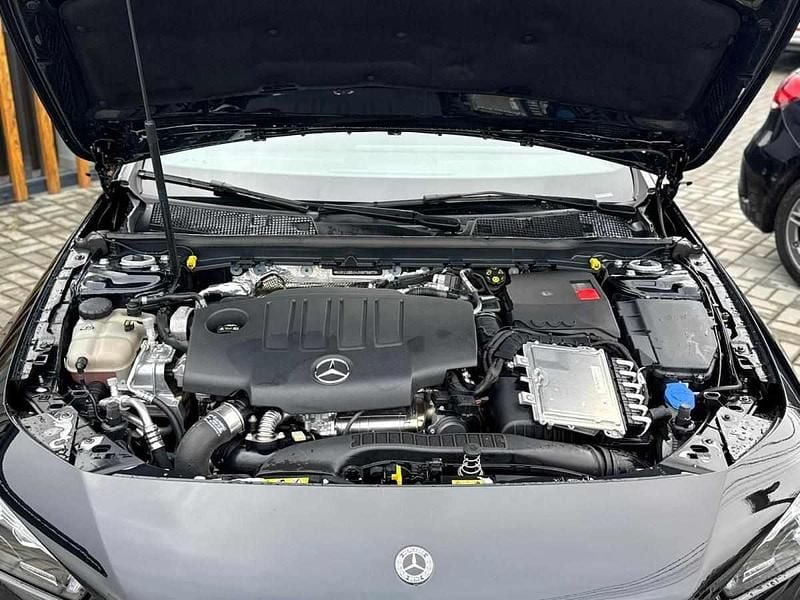 Usado Mercedes CLA220 190 HP (139 kW) 2021 Preto Sedan