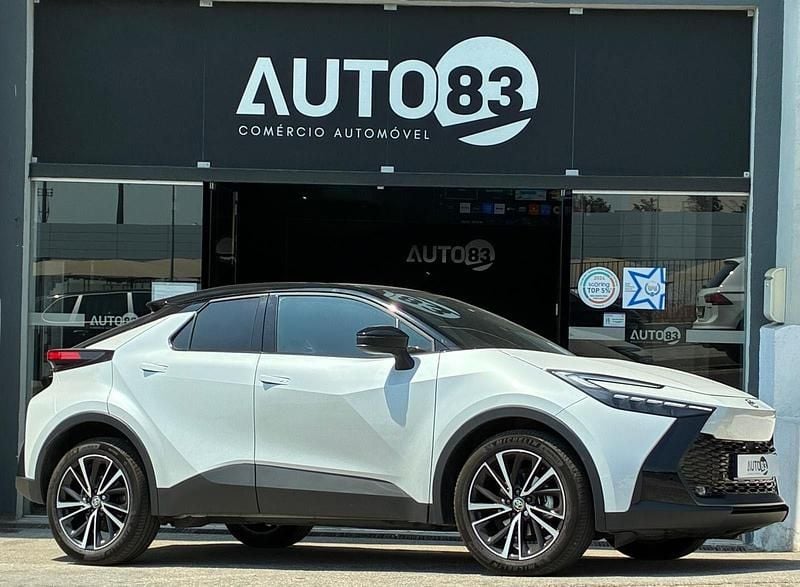 Branco Usado 2024 Toyota C-HR Lounge SUV | € 34.990 (Bom preço) - Imagem 1/1