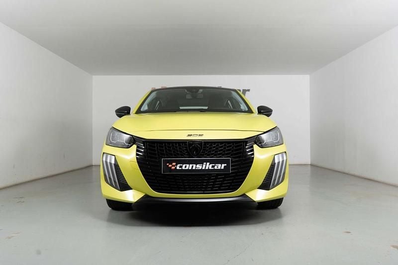 Usado Peugeot 208 Active 101 HP (74 kW) 2024 Amarelo Citadino