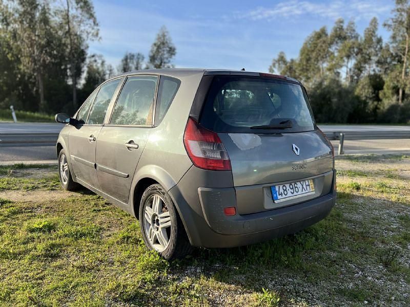 Usado Renault Scénic II Authentique 80 HP (58 kW) 2004 Cinzento Monovolume
