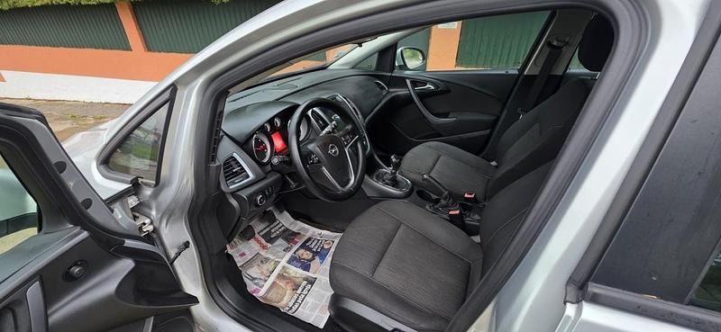 Usado Opel Astra Dynamic 136 HP (100 kW) 2015 Cinza Carrinha