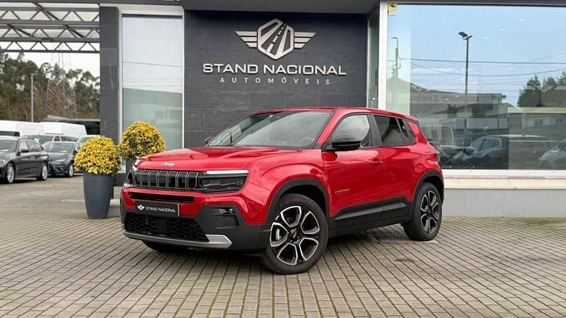 Usado Jeep Avenger Summit 101 HP (74 kW) 2025 Vermelho SUV