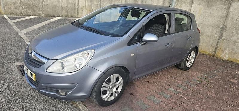 Usado 2010 Opel Corsa Enjoy Sedan | € 5.500 (Preço justo) - Imagem 1/4