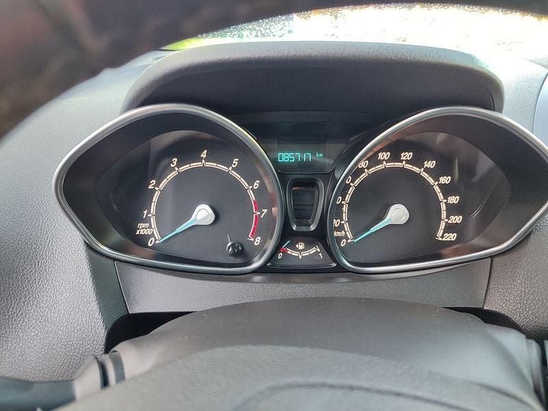 Usado 2019 Ford Tourneo Courier Monovolume | € 11.250 (Super Preço) - Imagem 1/4