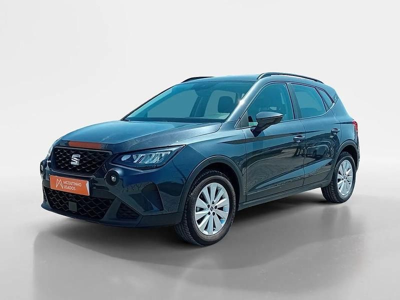 Cinza Usado 2023 Seat Arona Style SUV | € 17.390 (Preço justo) - Imagem 1/4