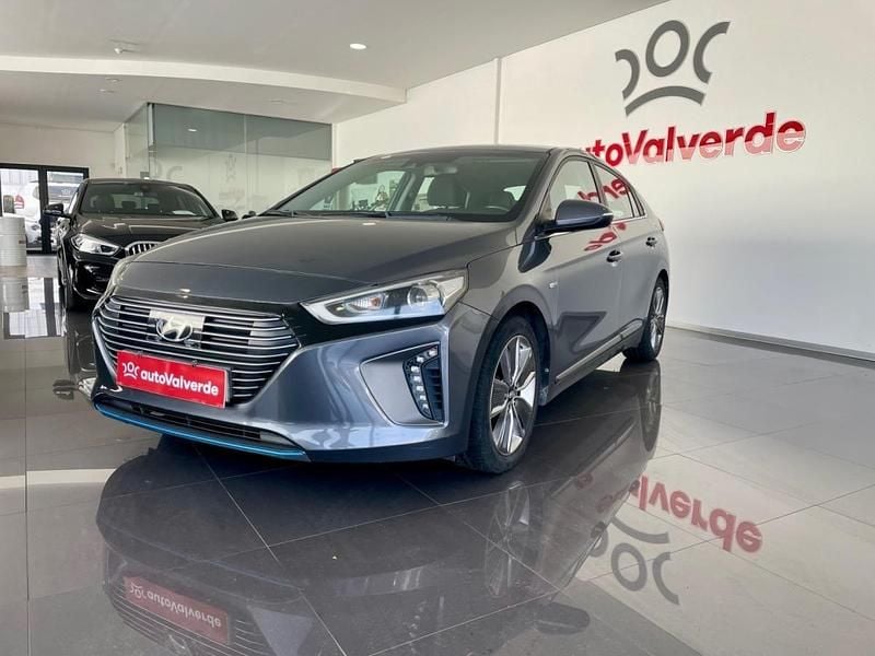 Usado Hyundai Ioniq 141 HP (103 kW) 2017 Cinzento Citadino