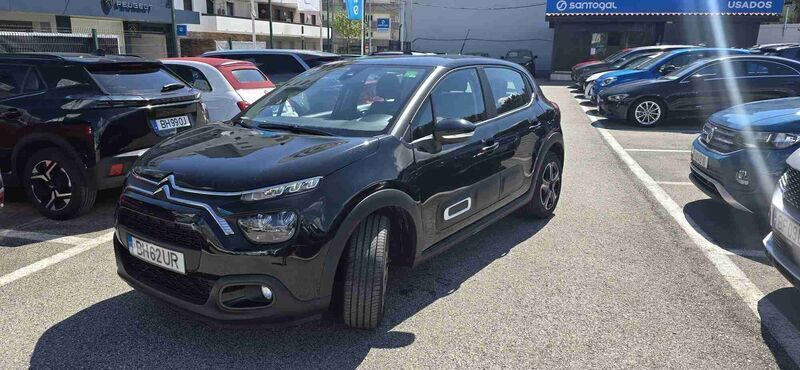 Preto Usado 2024 Citroën C3 PureTech Citadino | € 15.600 (Preço justo) - Imagem 1/4